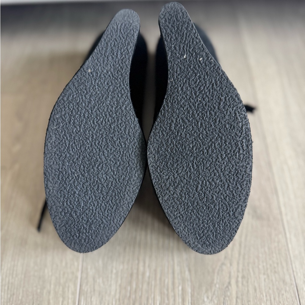 L.A.M.B. Black Leather Moccasin‎ High Heel Shoes - Picture 5 of 12